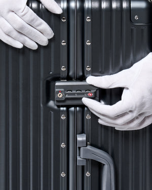 حقيبة سفر بحجم المقصورة - رمادي داكن